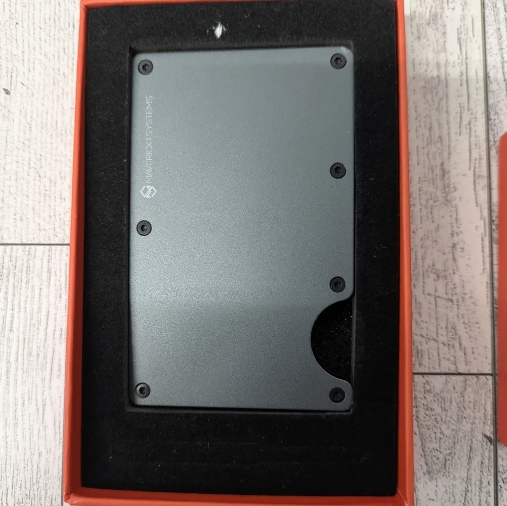 Maverick I Systems Gray Metal Card Holder